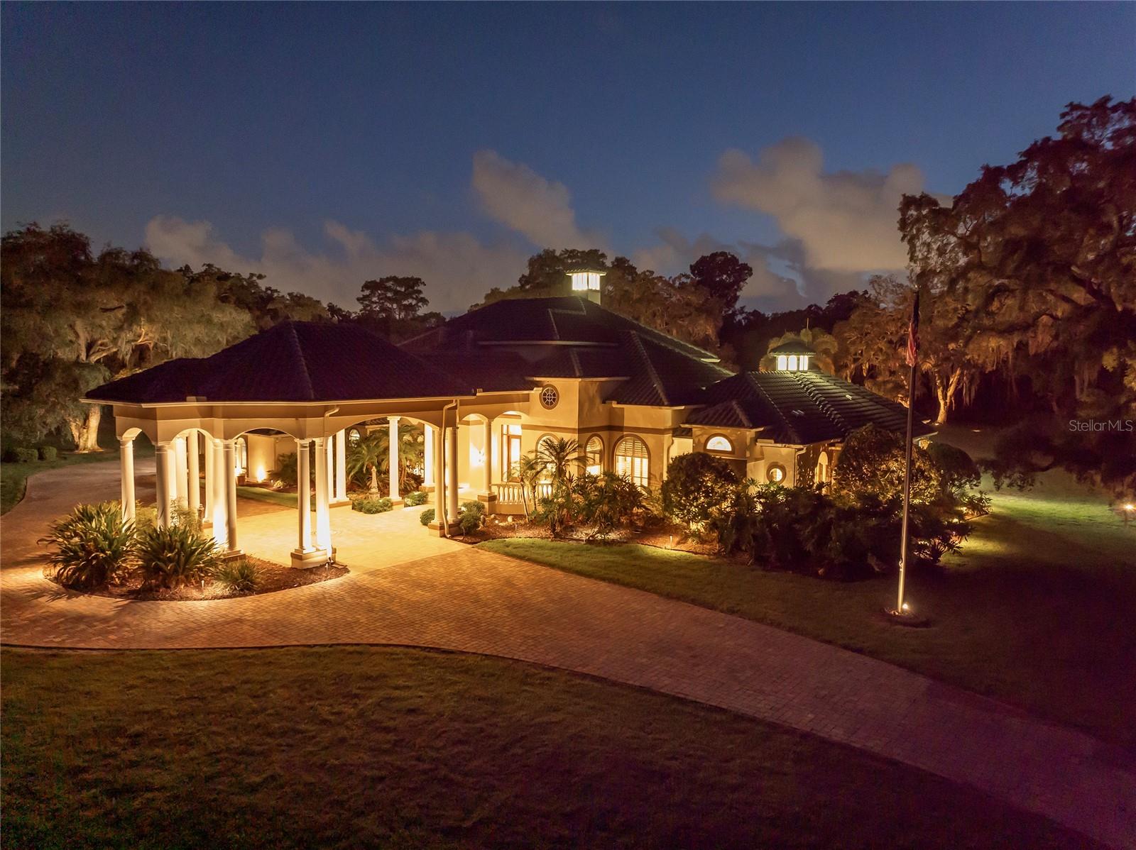 550 E EAST LAKE RD N, TARPON SPRINGS, FL, 34688