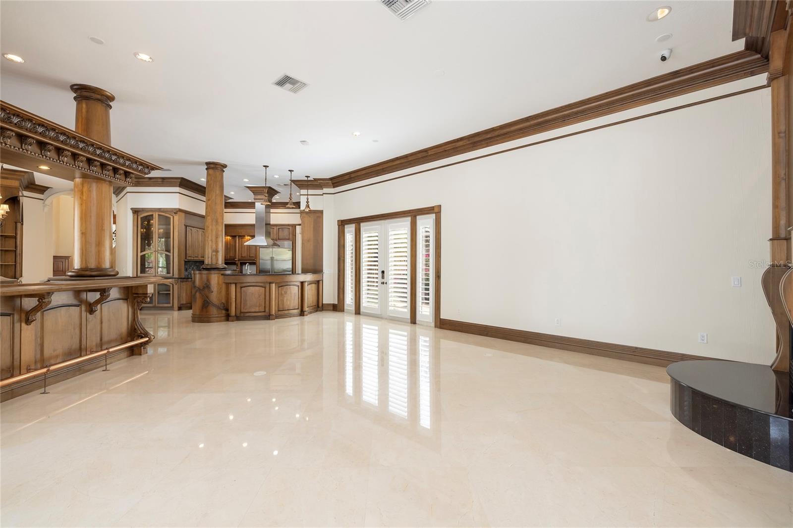 550 E EAST LAKE RD N, TARPON SPRINGS, FL, 34688