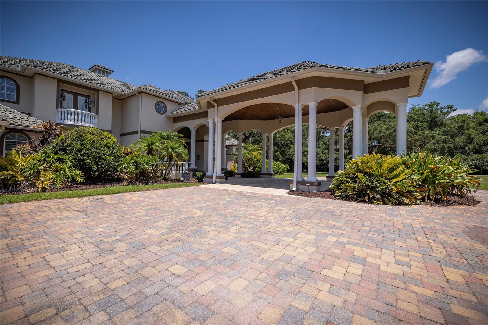 550 E EAST LAKE RD N, TARPON SPRINGS, FL, 34688
