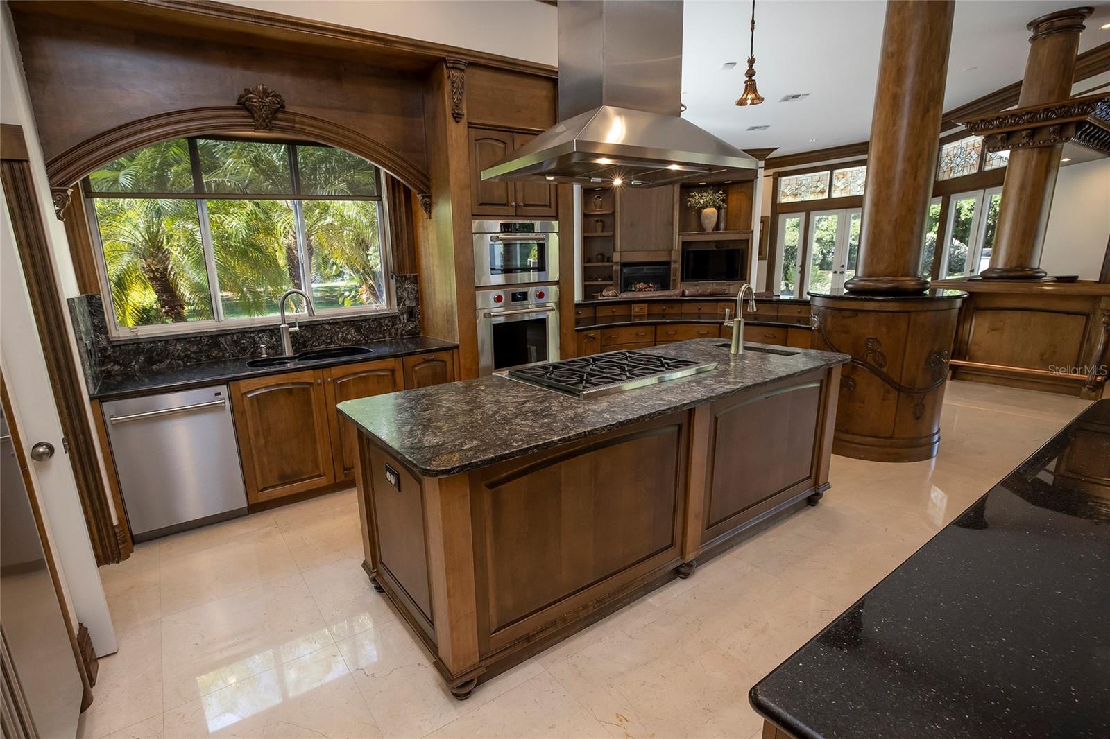 550 E EAST LAKE RD N, TARPON SPRINGS, FL, 34688