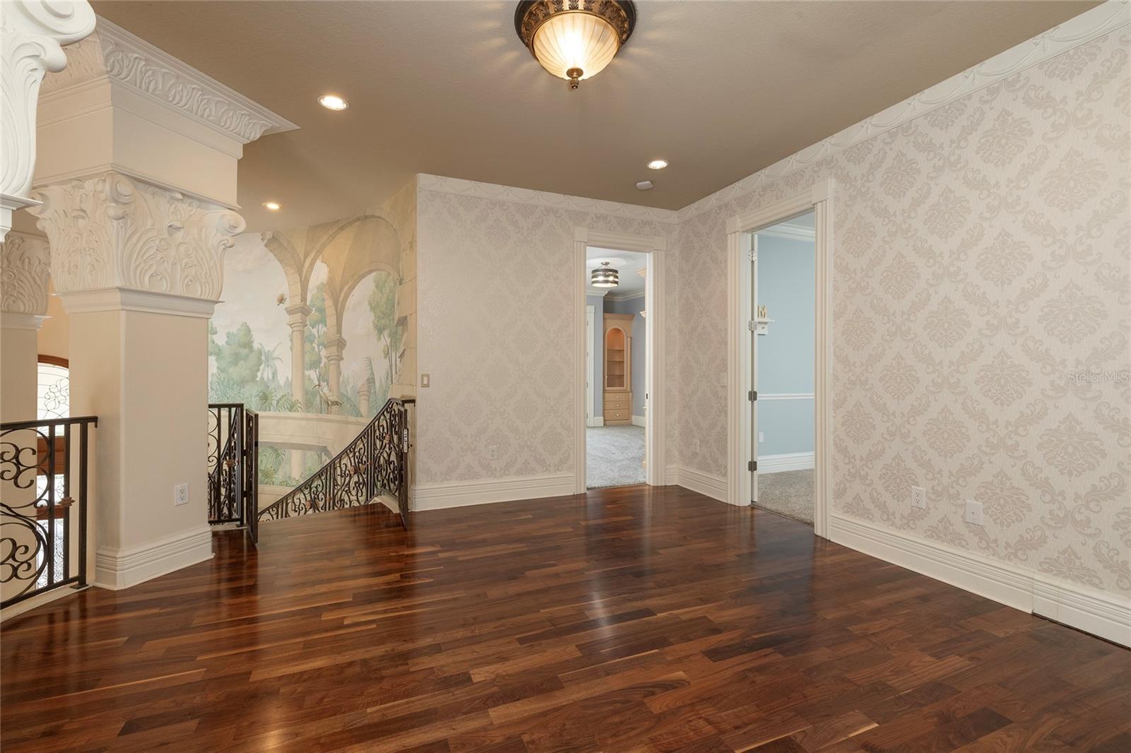 550 E EAST LAKE RD N, TARPON SPRINGS, FL, 34688