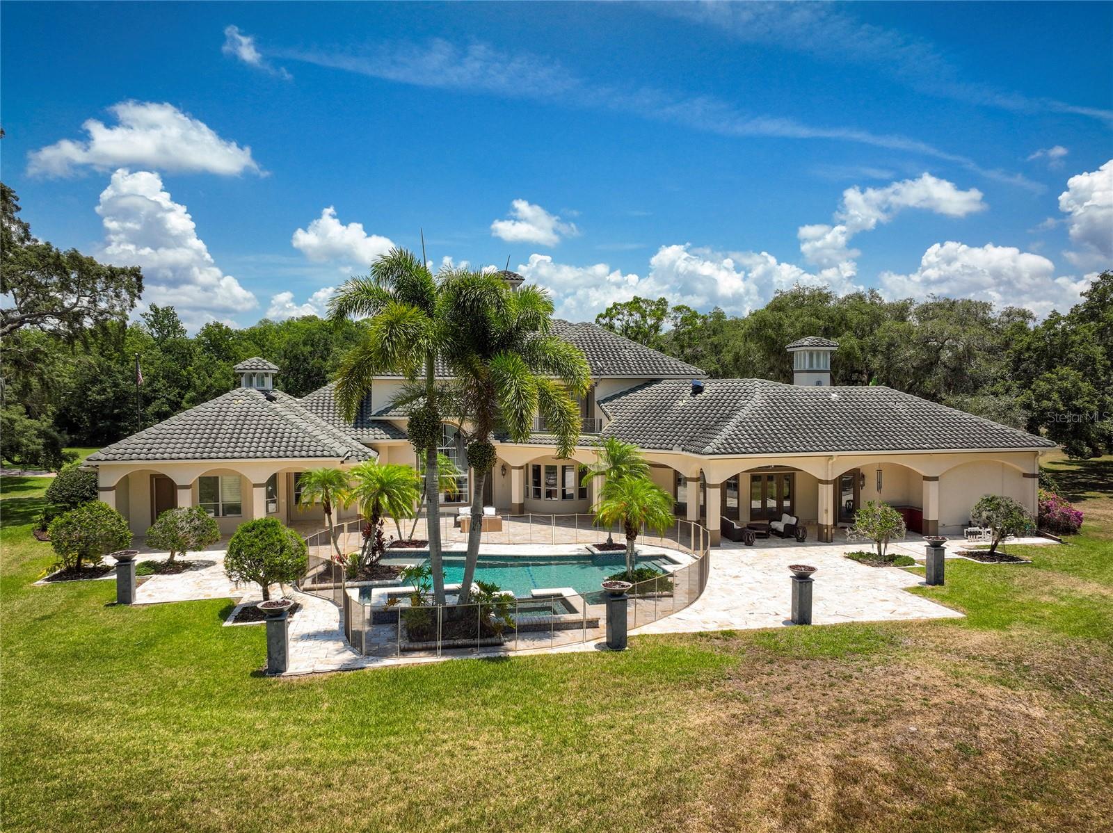 550 E EAST LAKE RD N, TARPON SPRINGS, FL, 34688