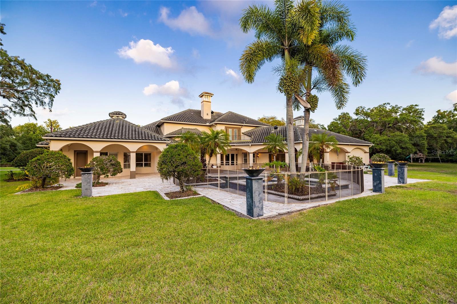 550 E EAST LAKE RD N, TARPON SPRINGS, FL, 34688