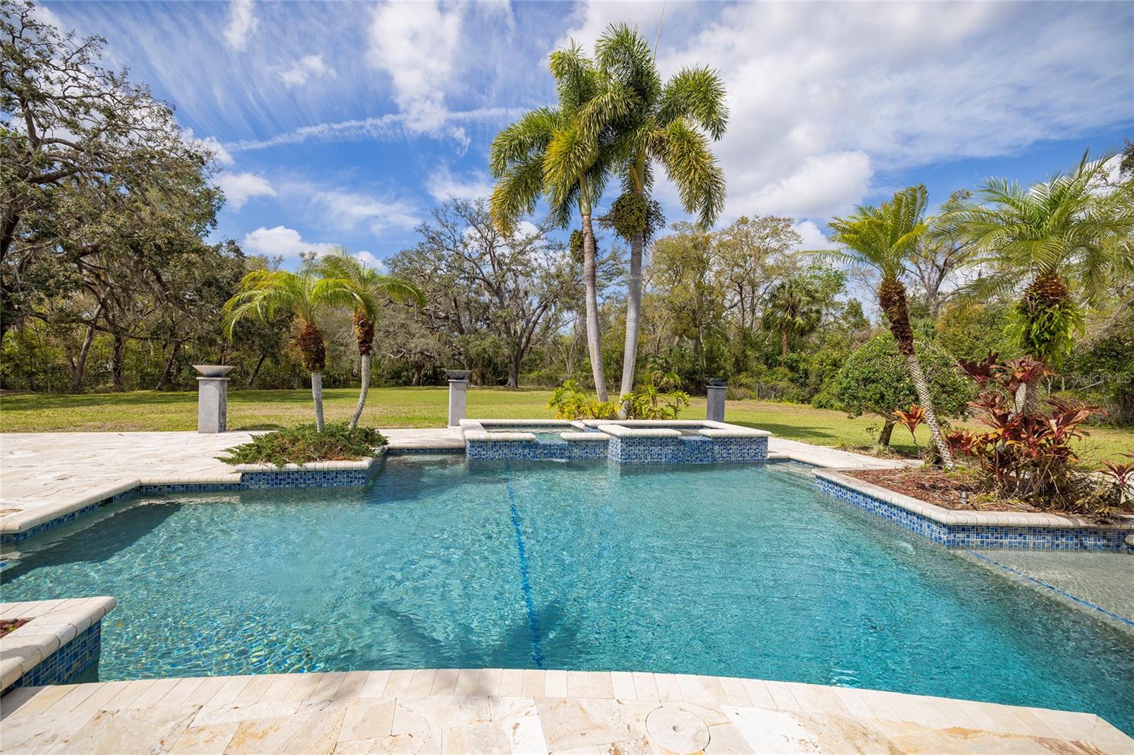 550 E EAST LAKE RD N, TARPON SPRINGS, FL, 34688