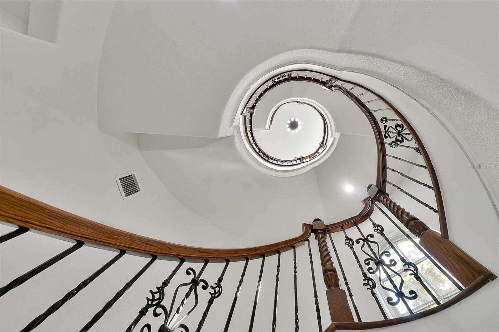 1250 S PENNSYLVANIA AVE #8, WINTER PARK, FL, 32789