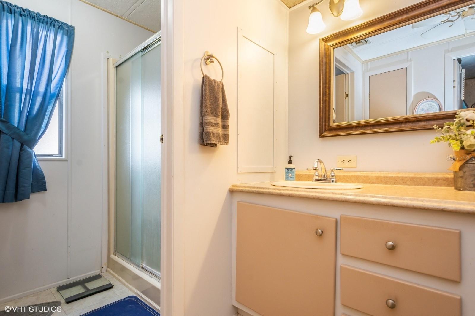 400 BLUE MARLIN DR, OLDSMAR, FL, 34677