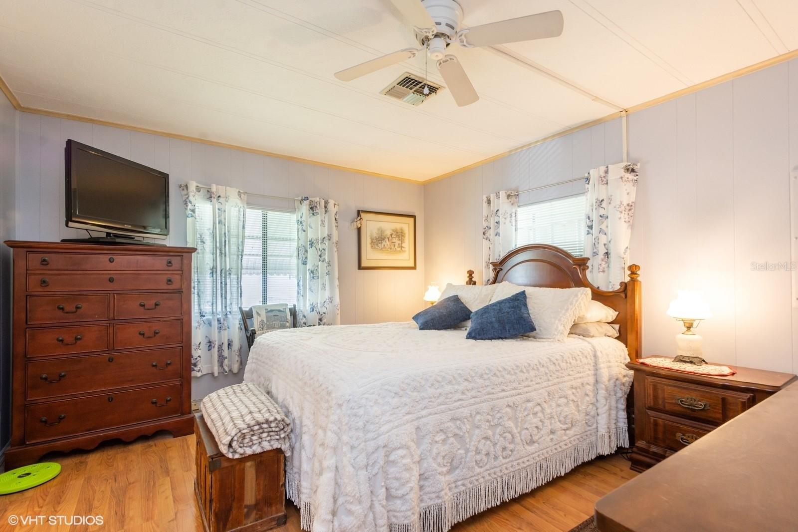 400 BLUE MARLIN DR, OLDSMAR, FL, 34677