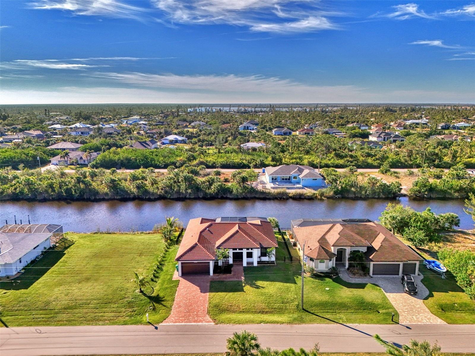 15504 HENNIPEN CIR, PORT CHARLOTTE, FL, 33981