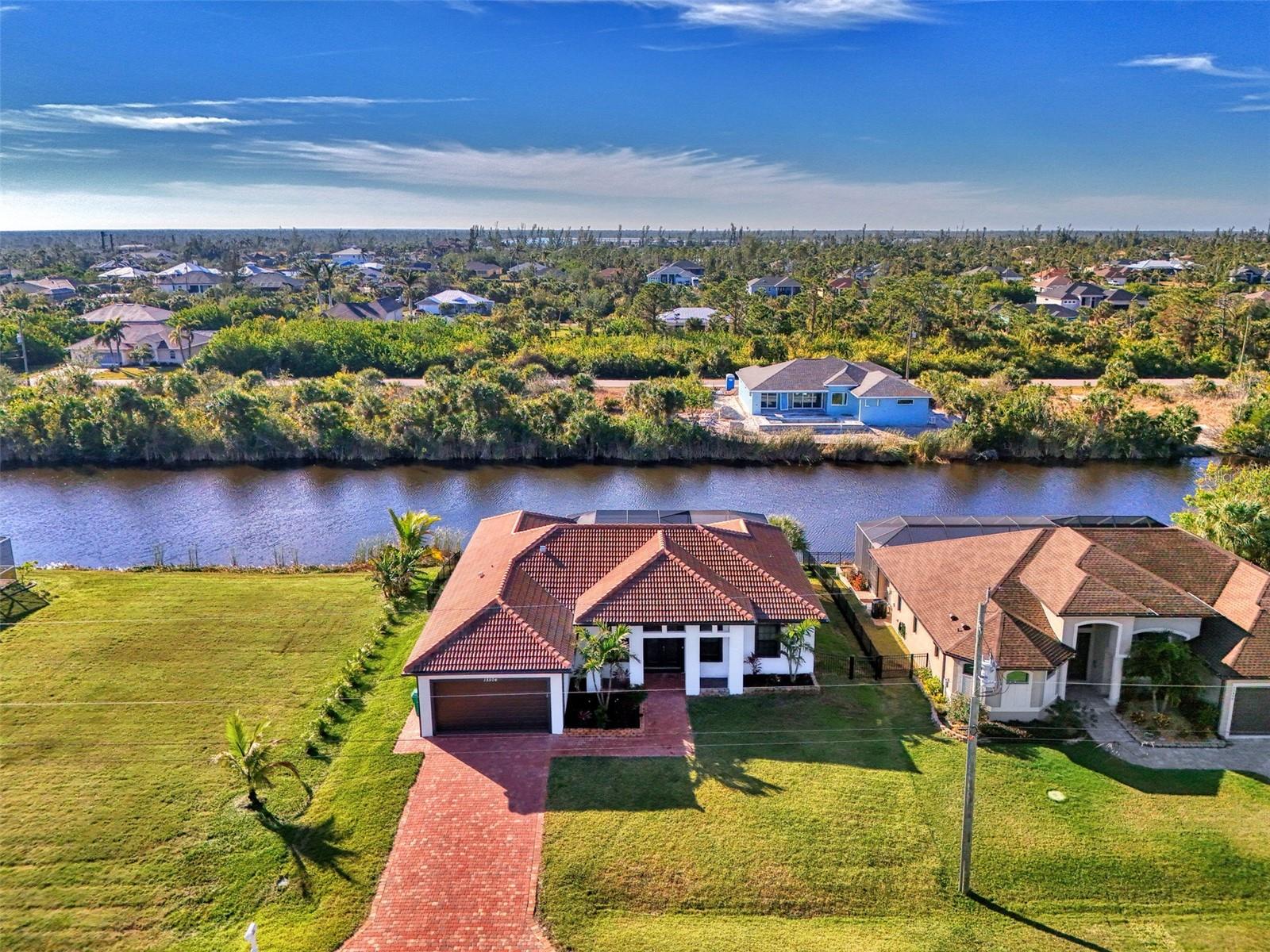 15504 HENNIPEN CIR, PORT CHARLOTTE, FL, 33981