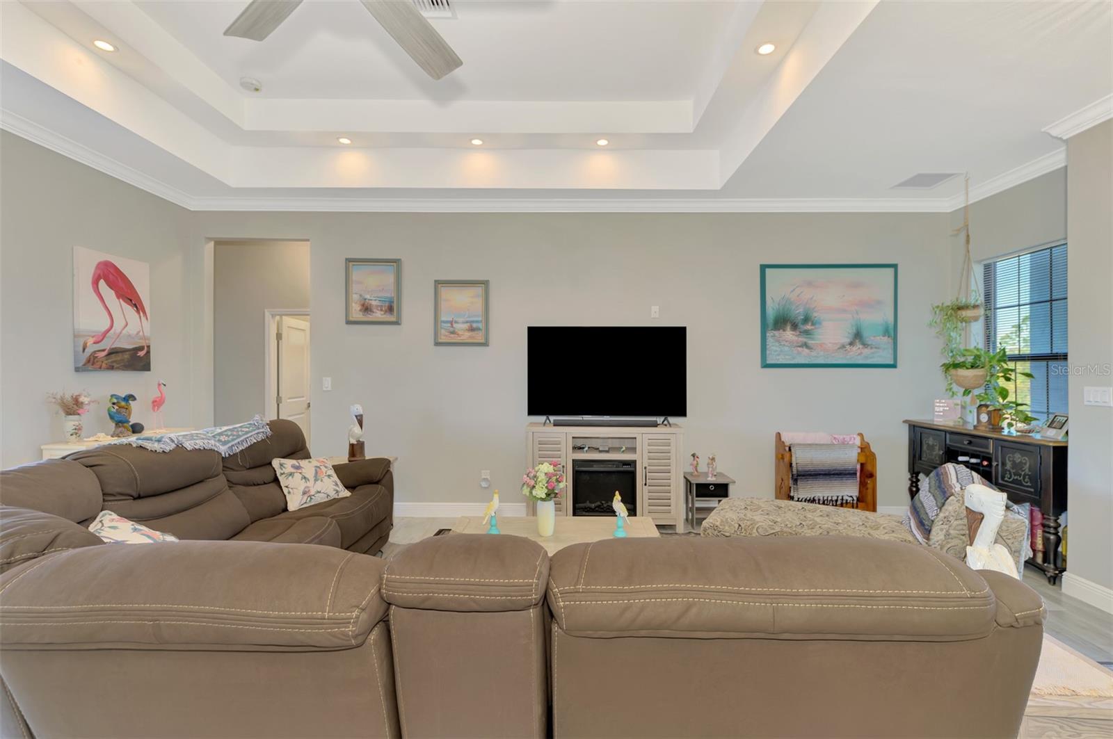 15504 HENNIPEN CIR, PORT CHARLOTTE, FL, 33981