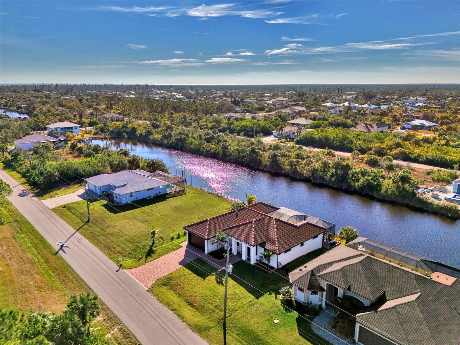 15504 HENNIPEN CIR, PORT CHARLOTTE, FL, 33981