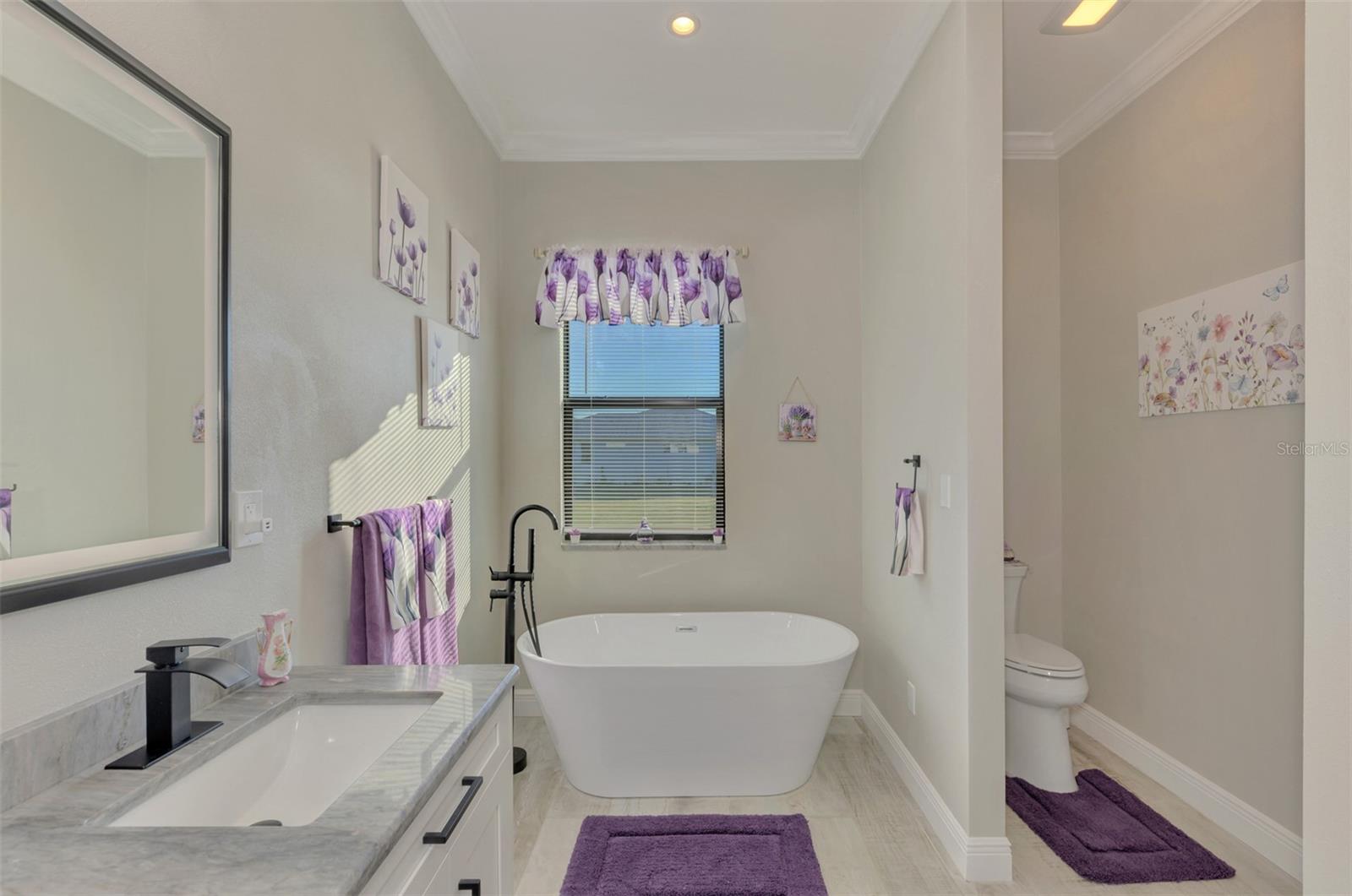 15504 HENNIPEN CIR, PORT CHARLOTTE, FL, 33981