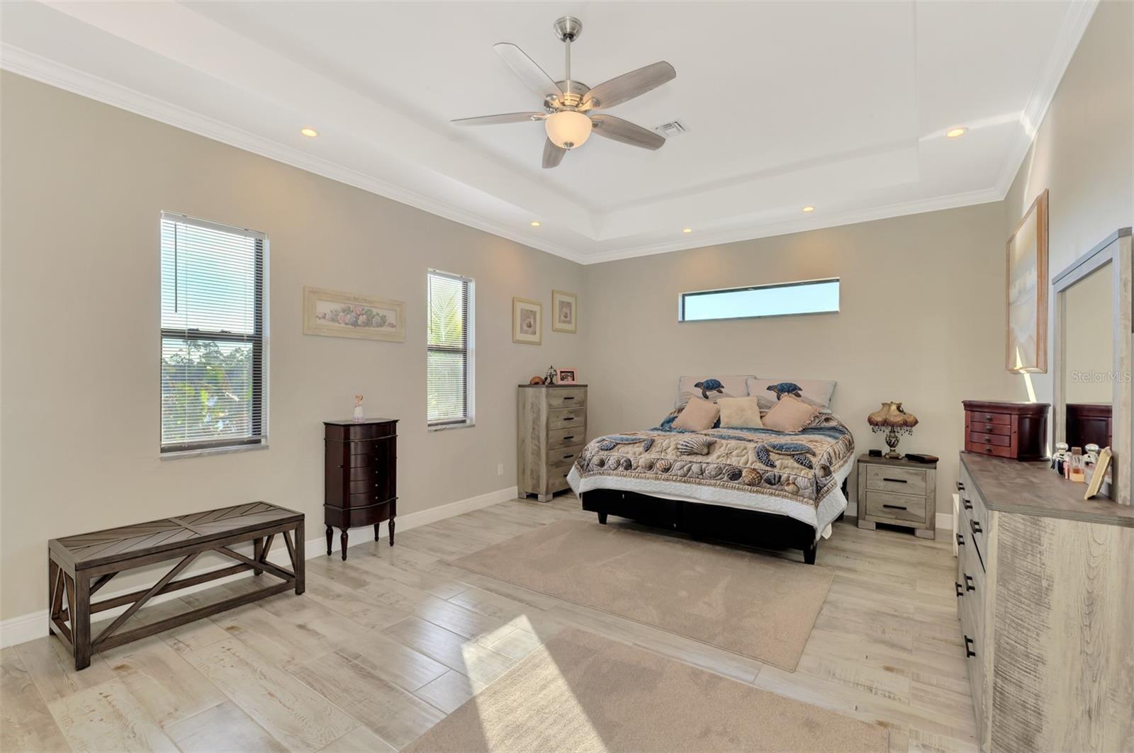 15504 HENNIPEN CIR, PORT CHARLOTTE, FL, 33981