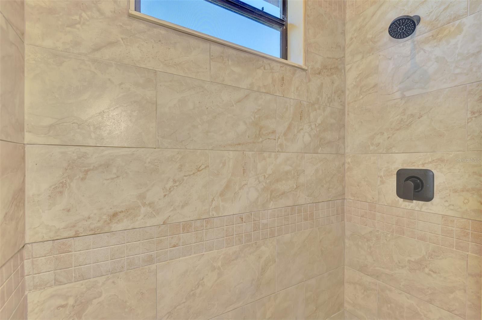 15504 HENNIPEN CIR, PORT CHARLOTTE, FL, 33981