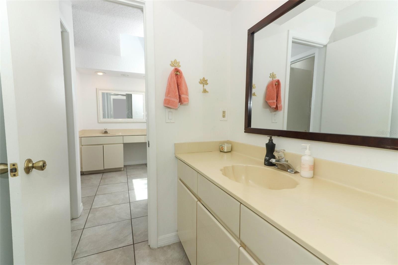 7308 PINEMOUNT DR, ORLANDO, FL, 32819