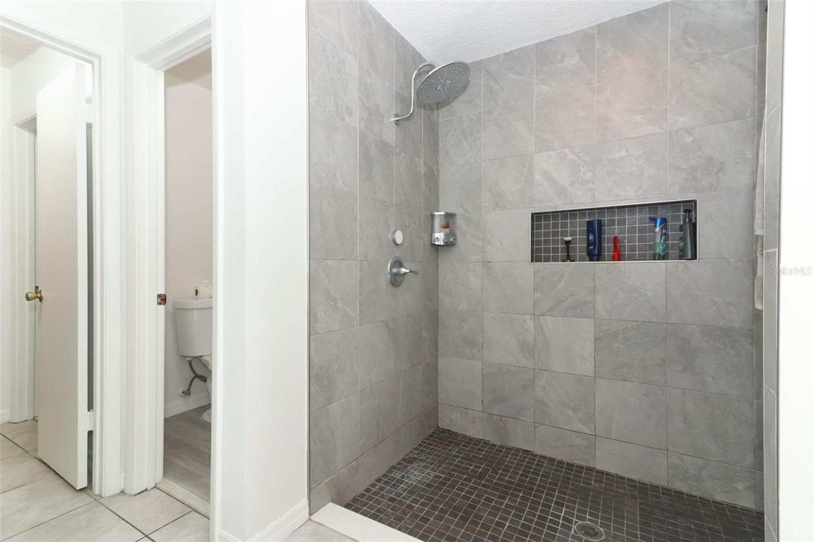 7308 PINEMOUNT DR, ORLANDO, FL, 32819