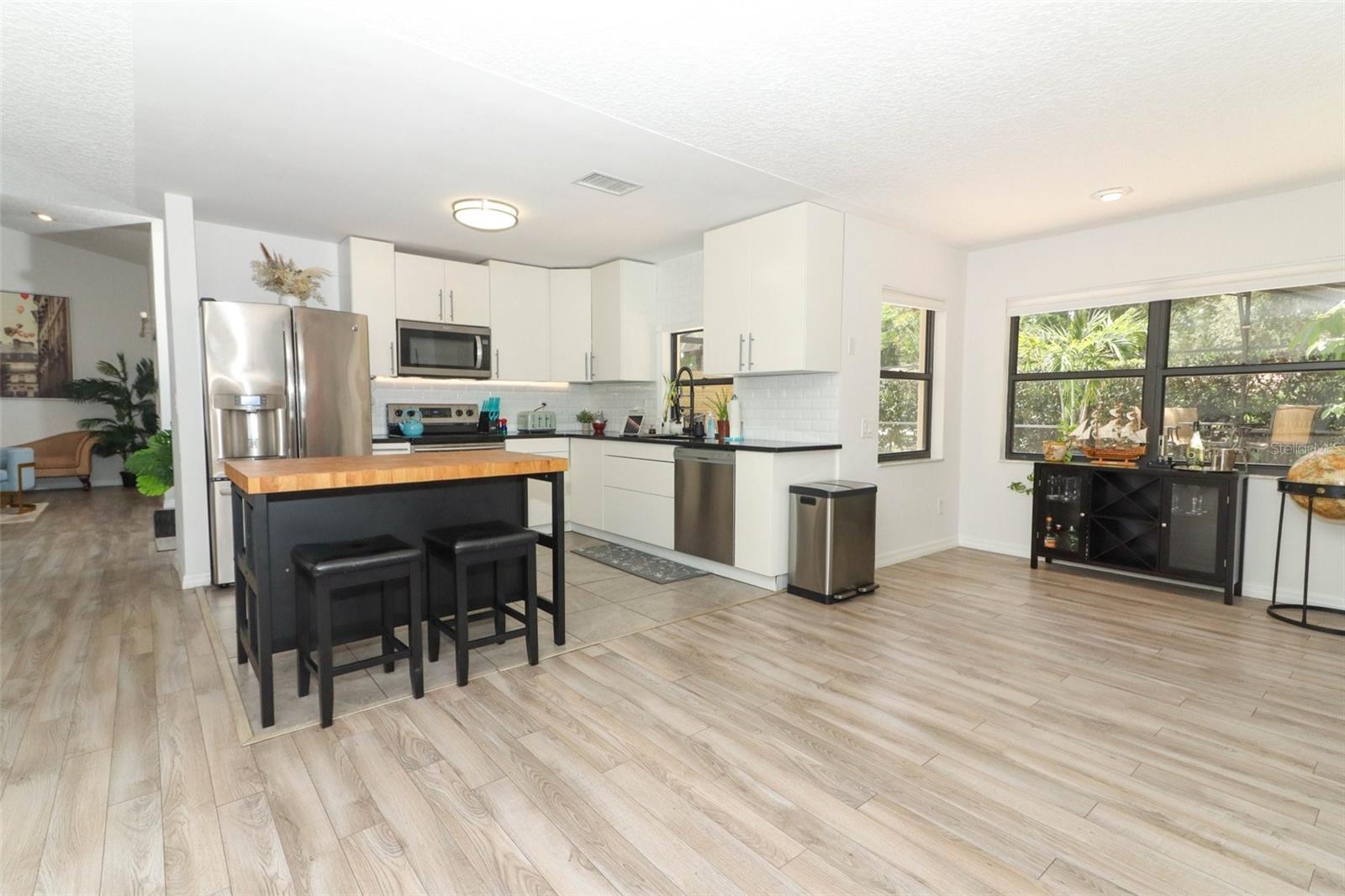 7308 PINEMOUNT DR, ORLANDO, FL, 32819