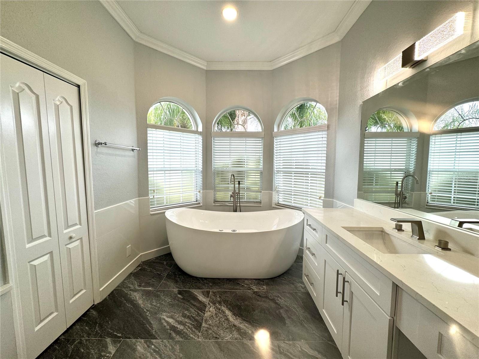 6218 BRIDLEFORD DR, WESLEY CHAPEL, FL, 33545