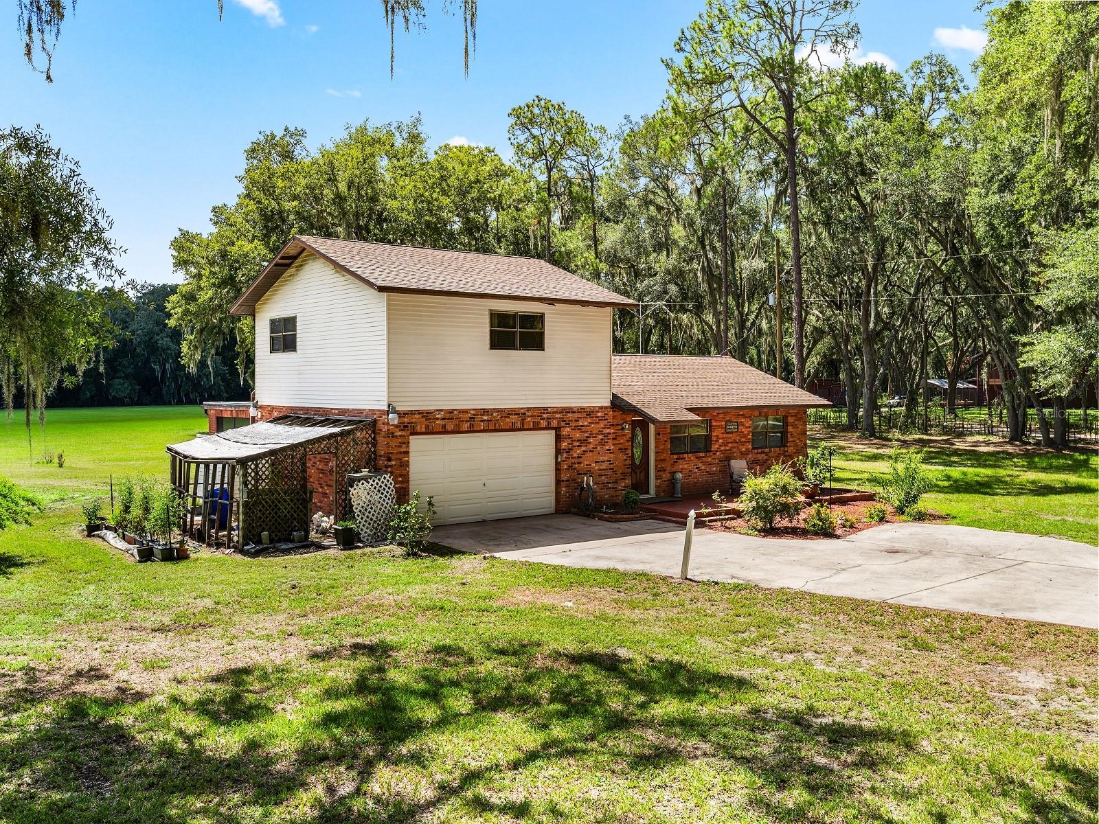 1811 MARTIN RD, DOVER, FL, 33527