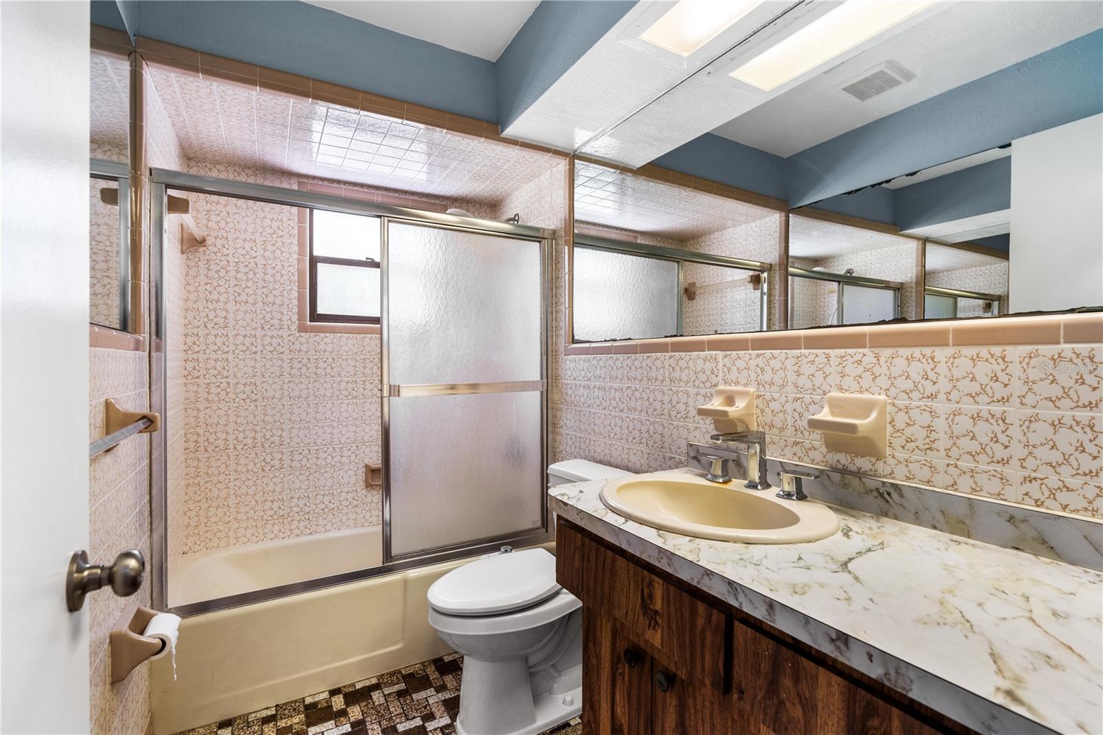 1811 MARTIN RD, DOVER, FL, 33527