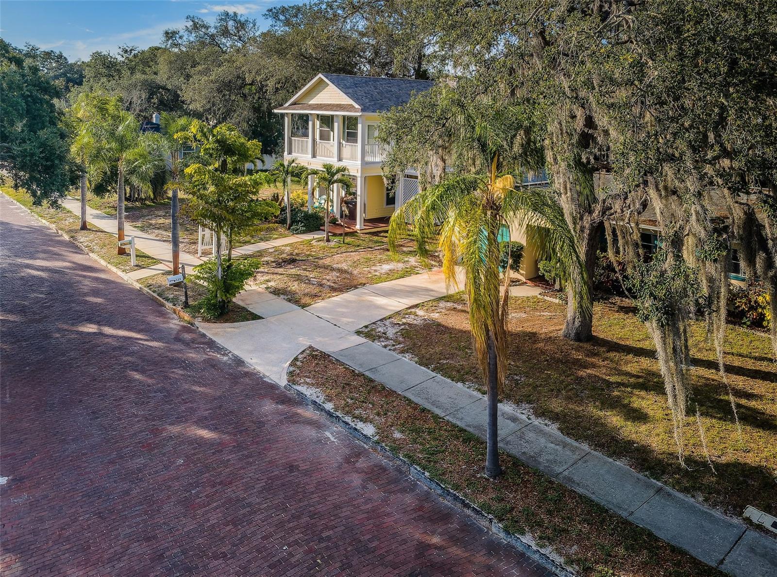 335 TUCKER ST, SAFETY HARBOR, FL, 34695