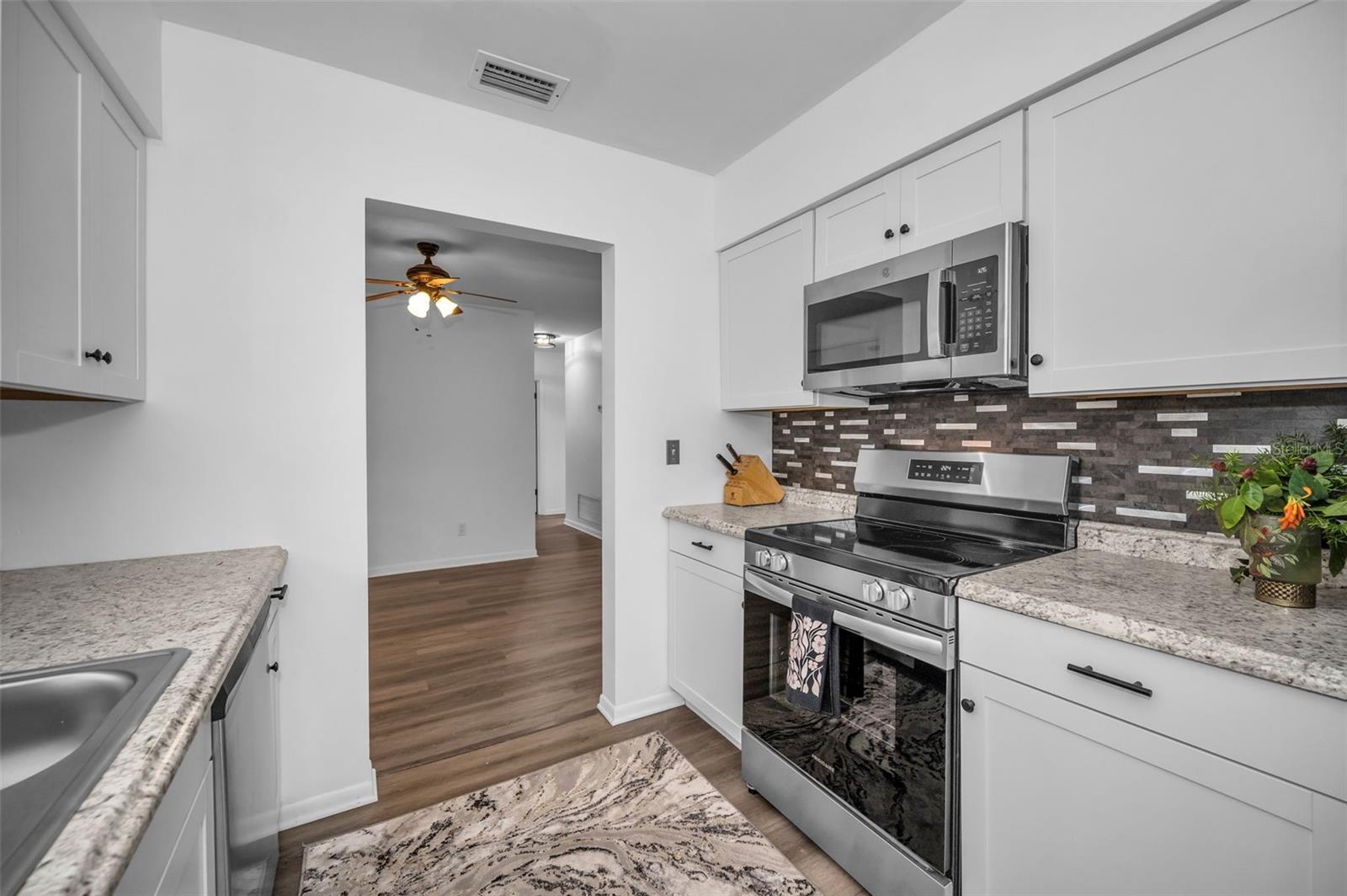 335 TUCKER ST, SAFETY HARBOR, FL, 34695