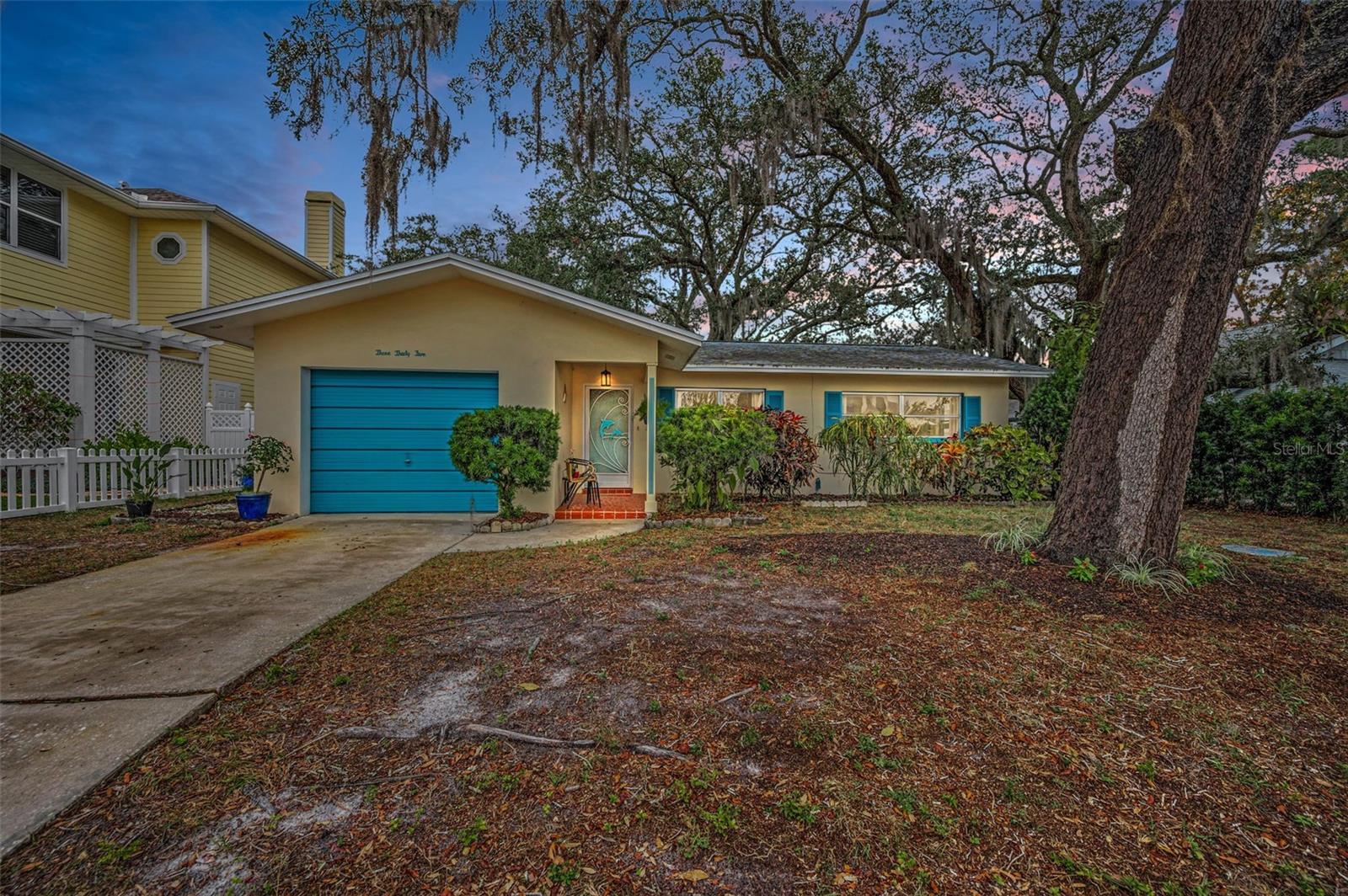 335 TUCKER ST, SAFETY HARBOR, FL, 34695