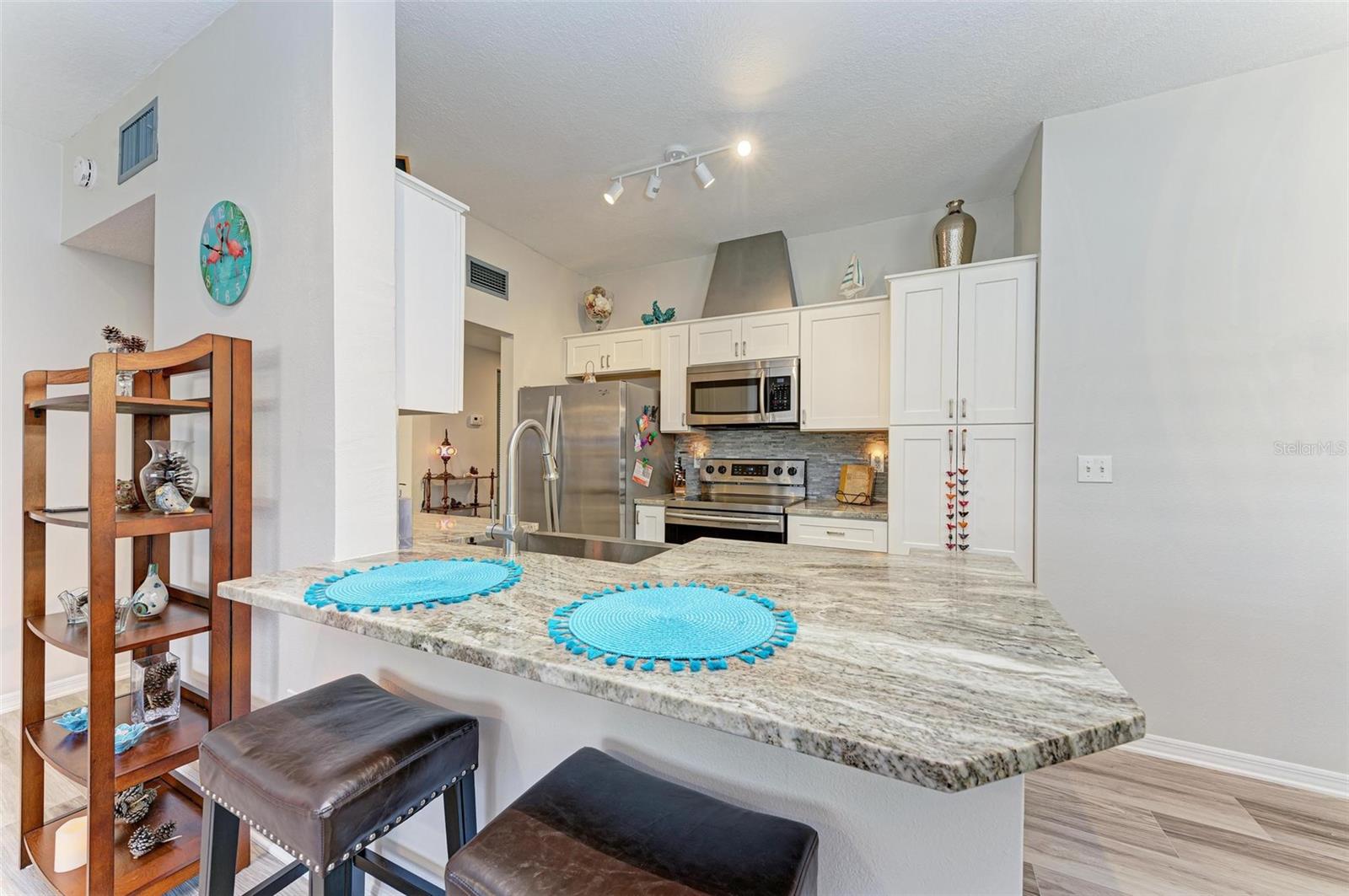 5923 TIDEWOOD AVE #6, SARASOTA, FL, 34231