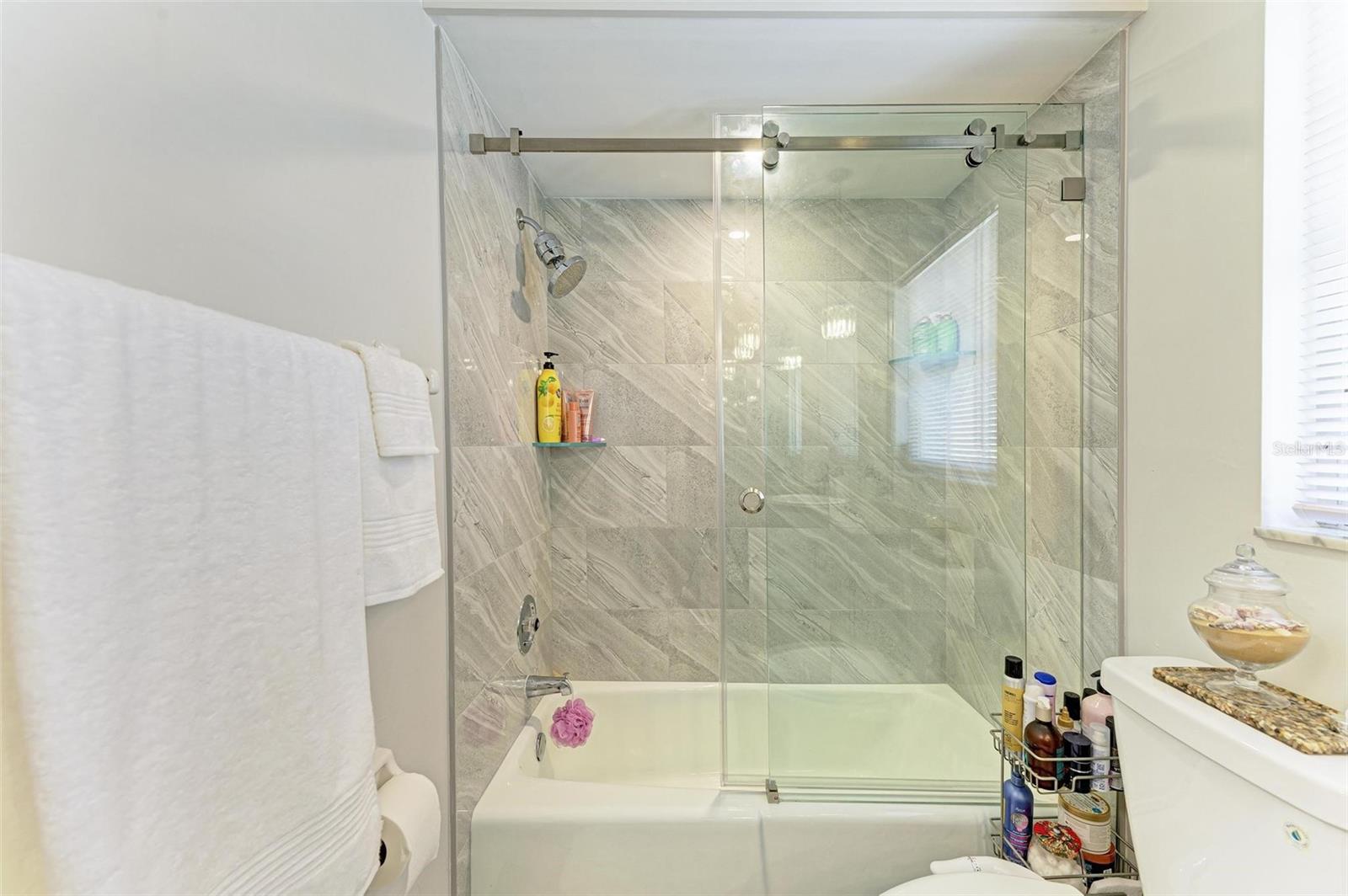 5923 TIDEWOOD AVE #6, SARASOTA, FL, 34231