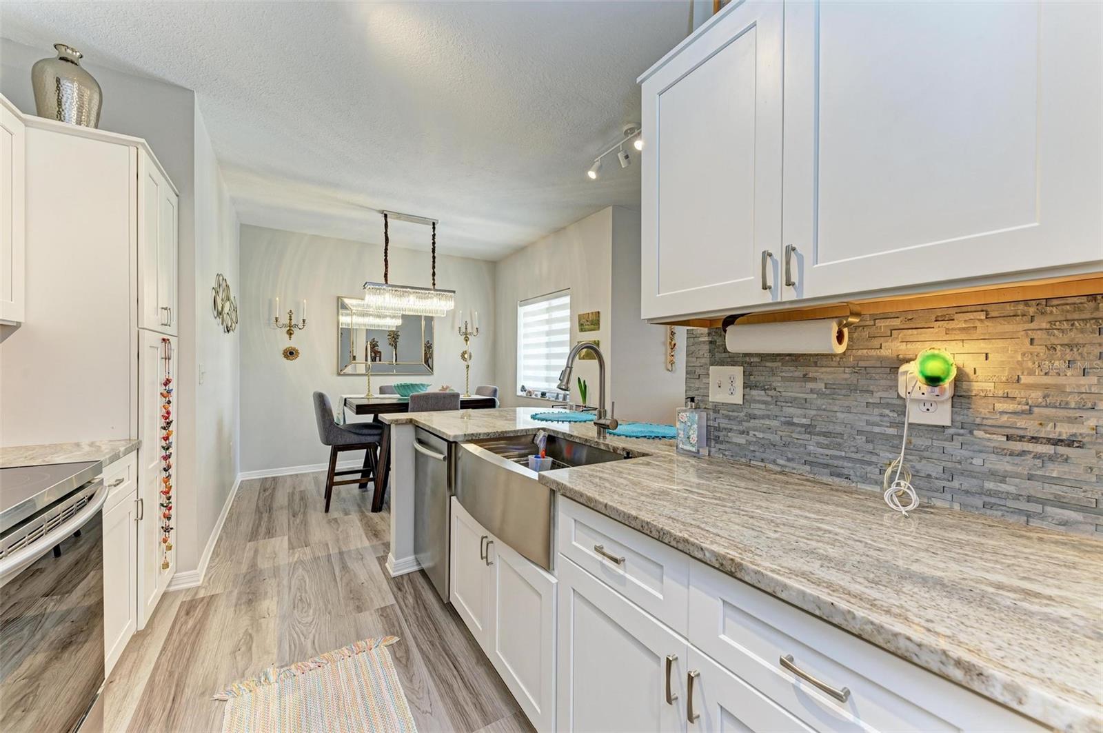5923 TIDEWOOD AVE #6, SARASOTA, FL, 34231