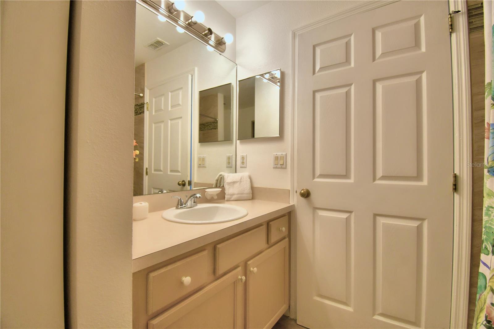 1608 FOREST HILLS LN, HAINES CITY, FL, 33844