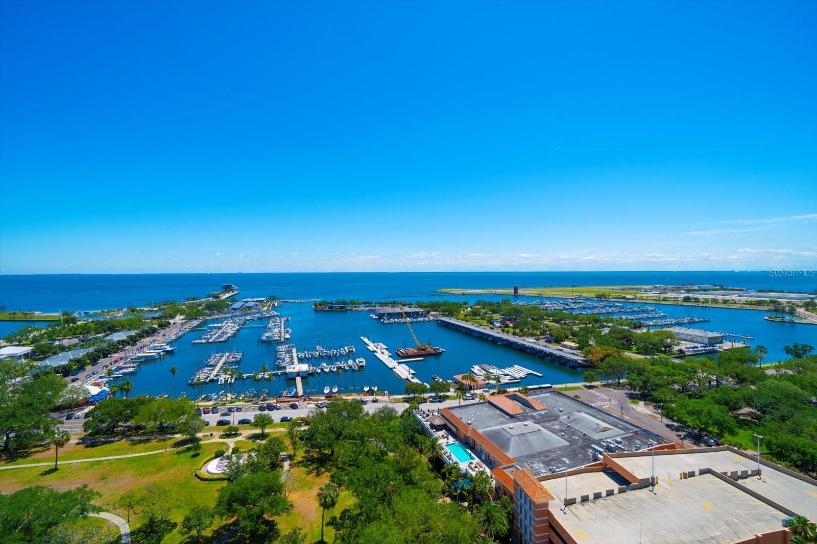 U8243966 Property Photo