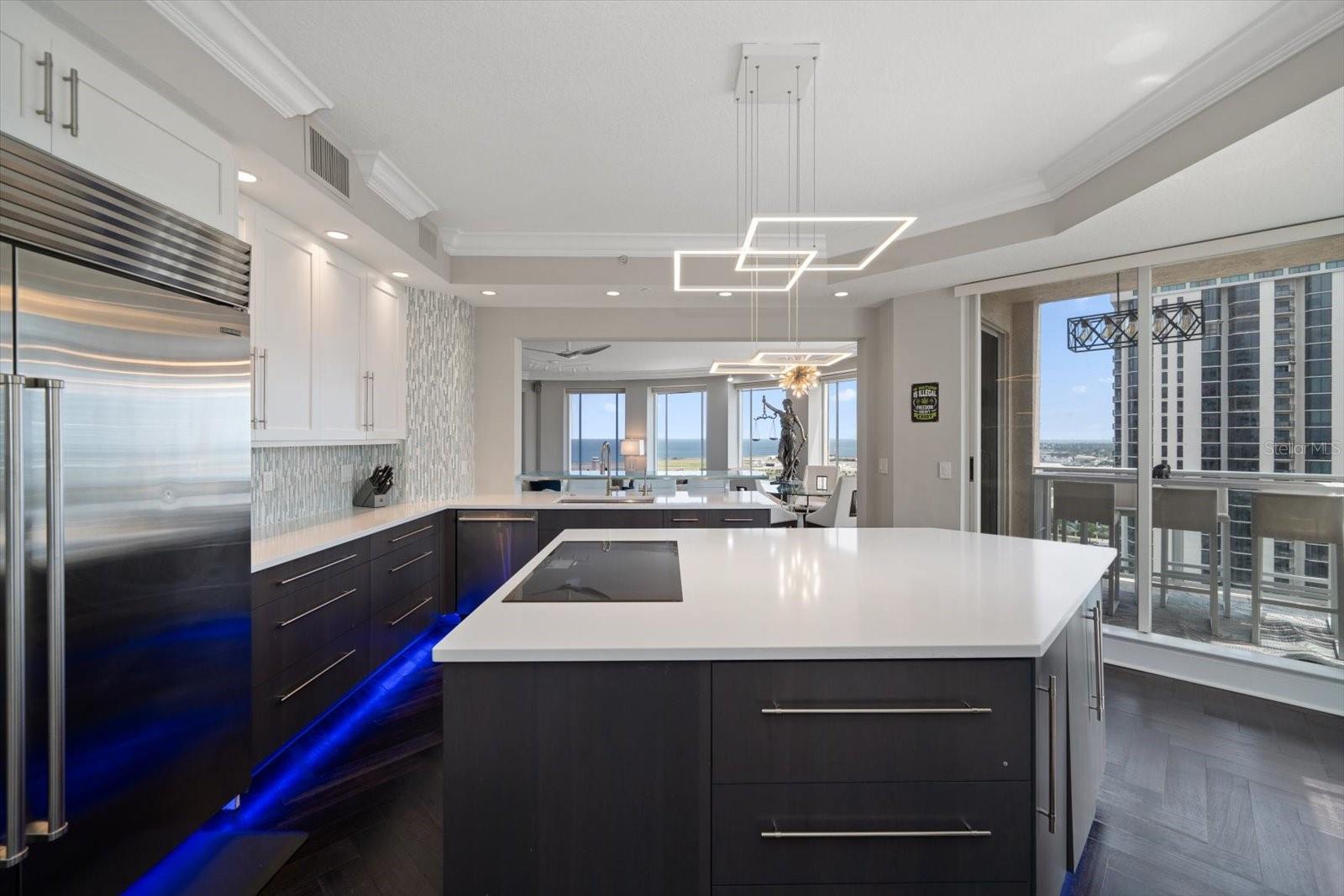 U8243966 Property Photo