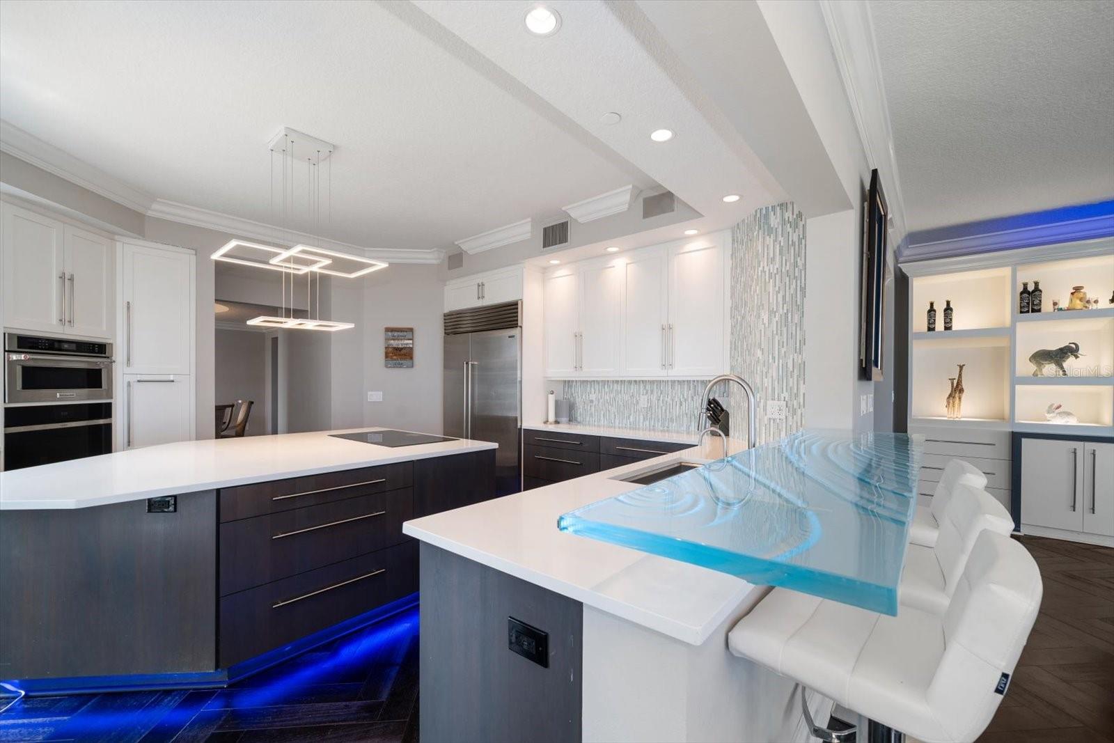 U8243966 Property Photo