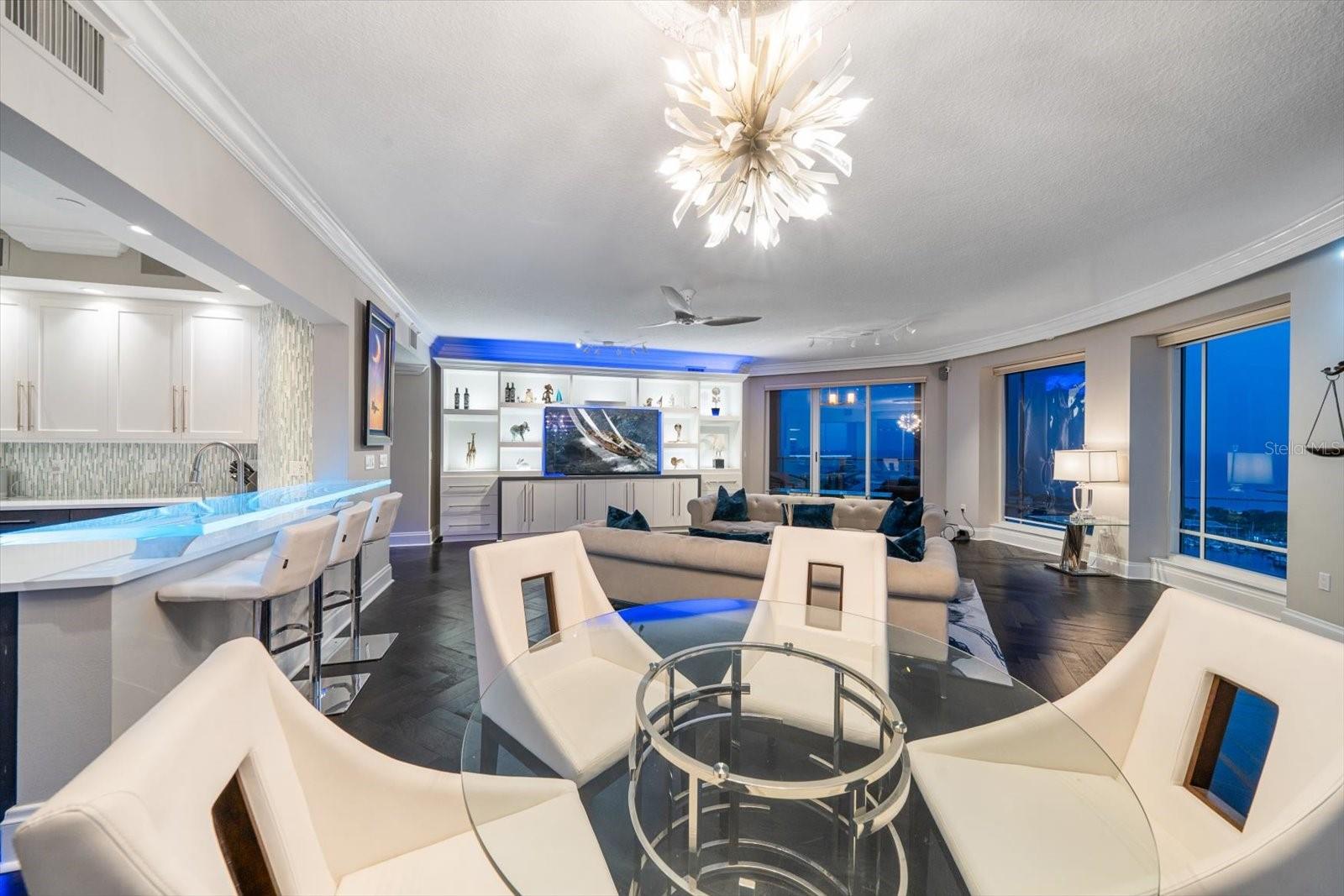 U8243966 Property Photo