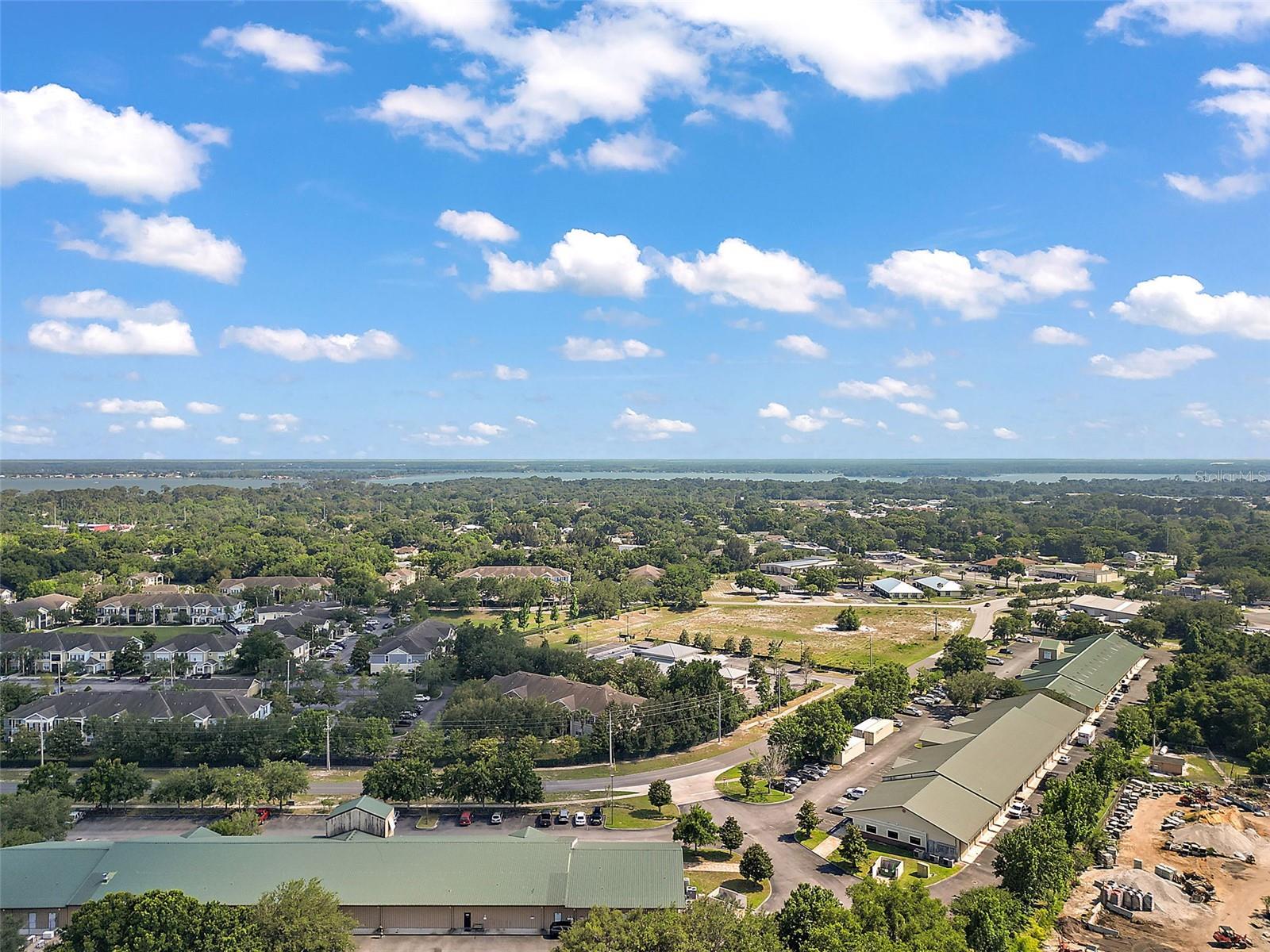 3651 LAKE CENTER DR, MOUNT DORA, FL, 32757