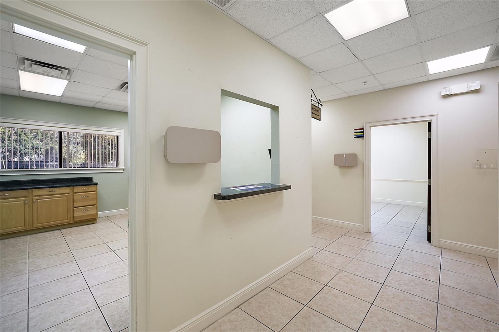 3651 LAKE CENTER DR, MOUNT DORA, FL, 32757