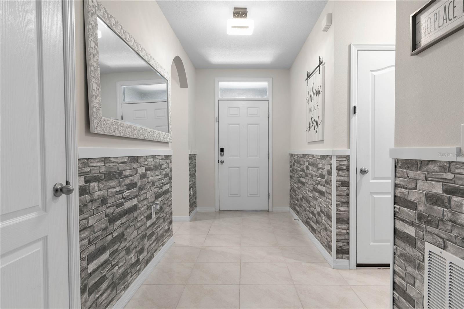 225 SUNSET POINT DR, ORMOND BEACH, FL, 32174