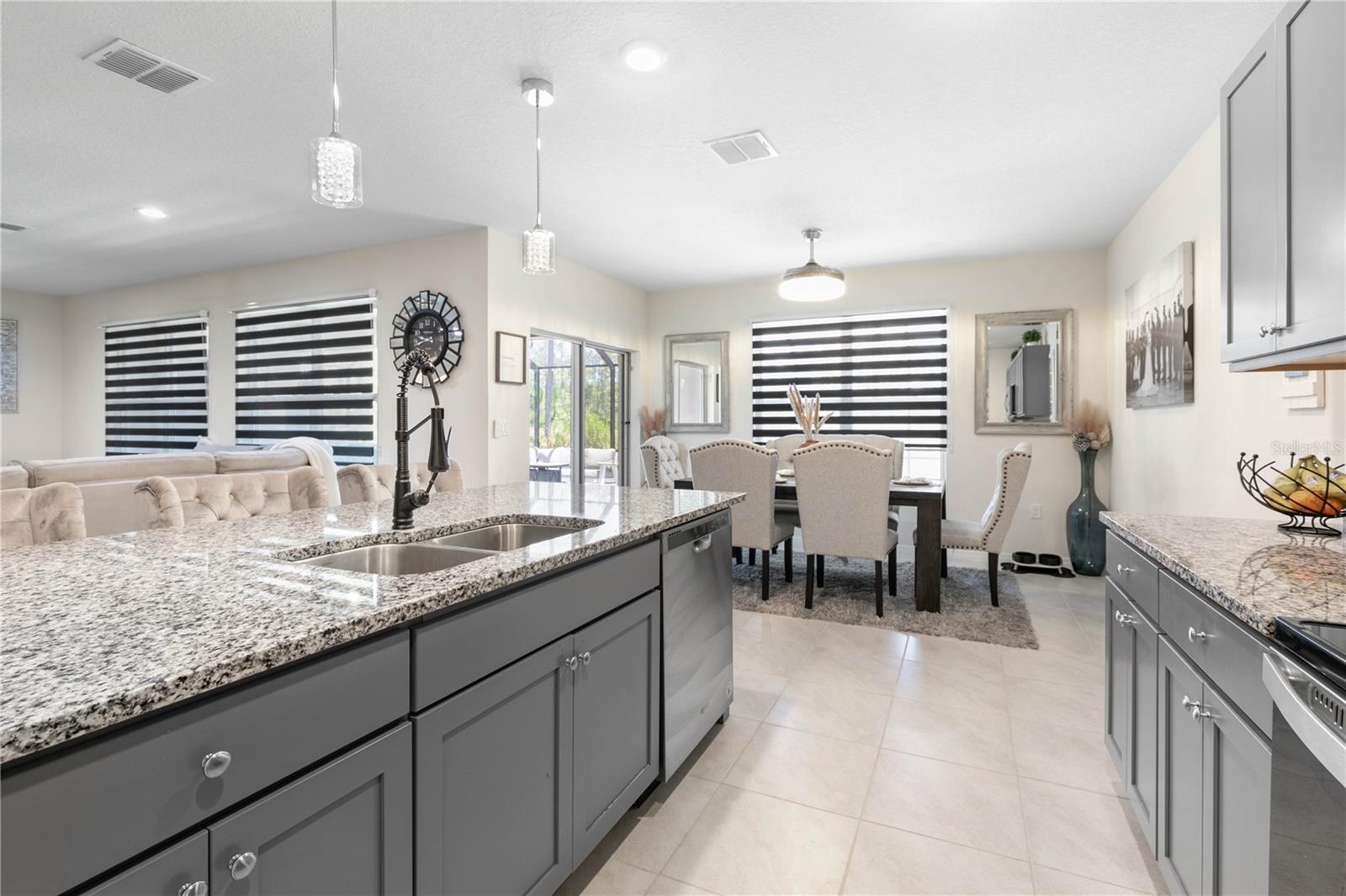 225 SUNSET POINT DR, ORMOND BEACH, FL, 32174