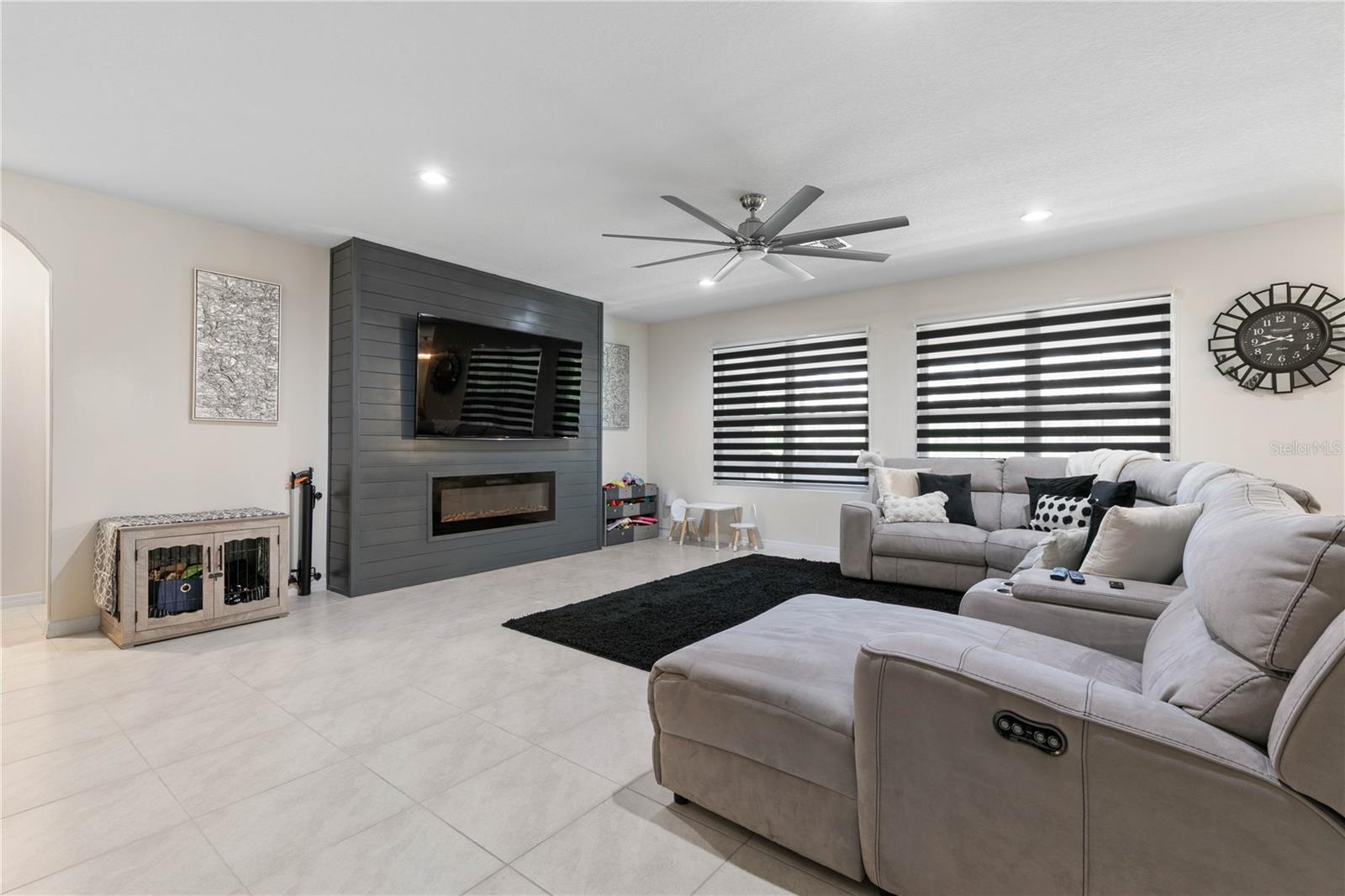 225 SUNSET POINT DR, ORMOND BEACH, FL, 32174