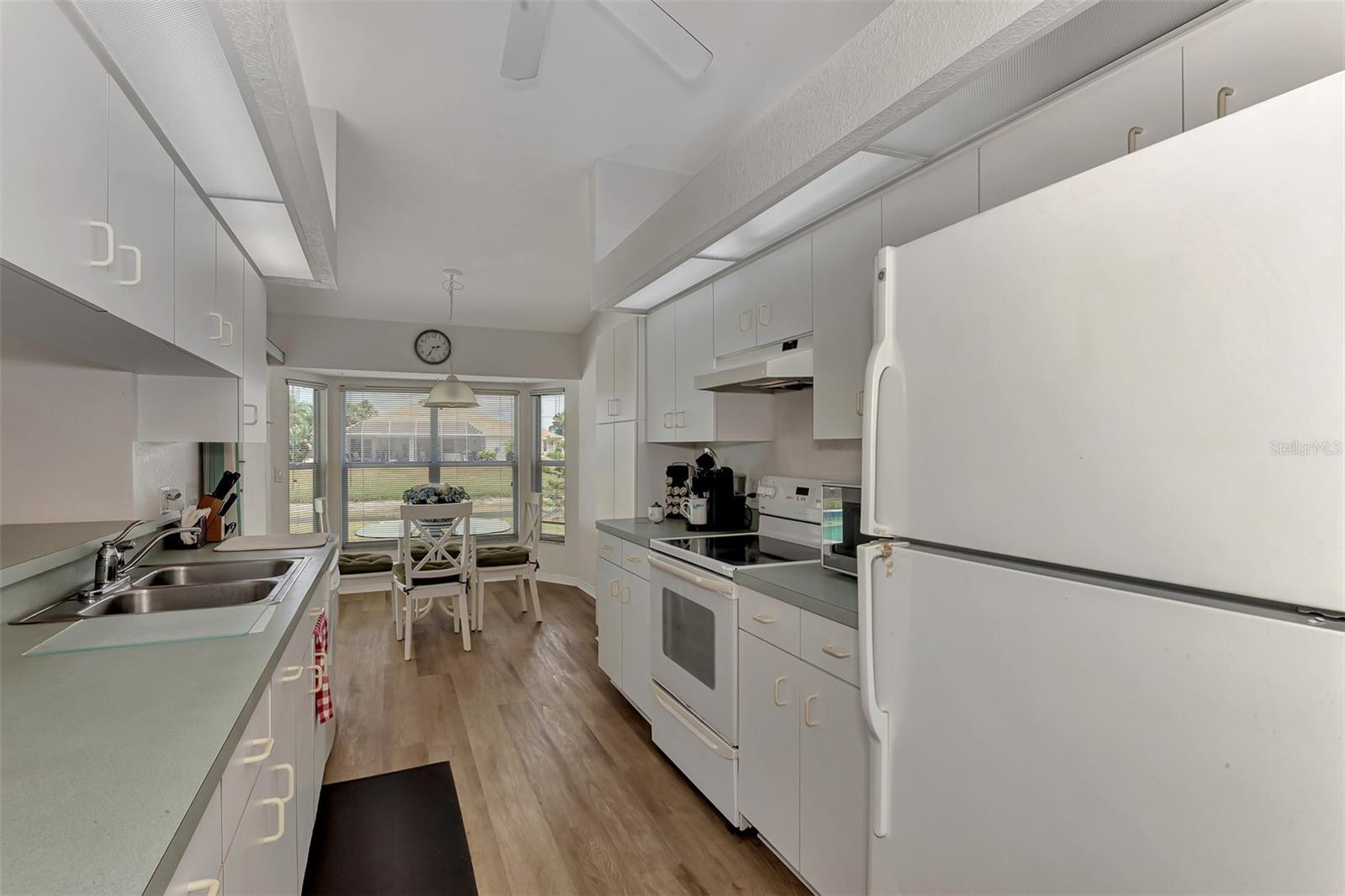 136 LONG MEADOW LN, ROTONDA WEST, FL, 33947