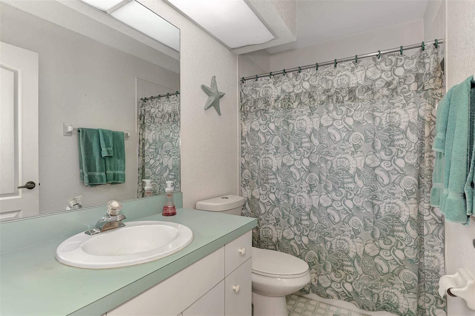 136 LONG MEADOW LN, ROTONDA WEST, FL, 33947