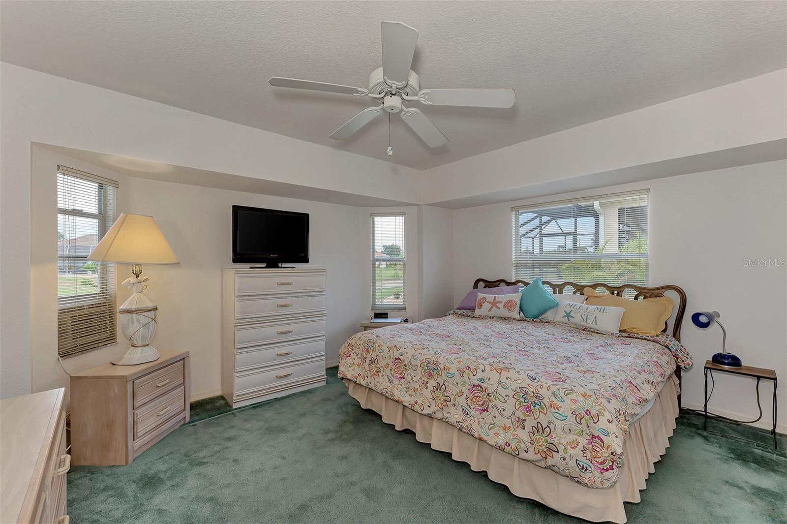 136 LONG MEADOW LN, ROTONDA WEST, FL, 33947