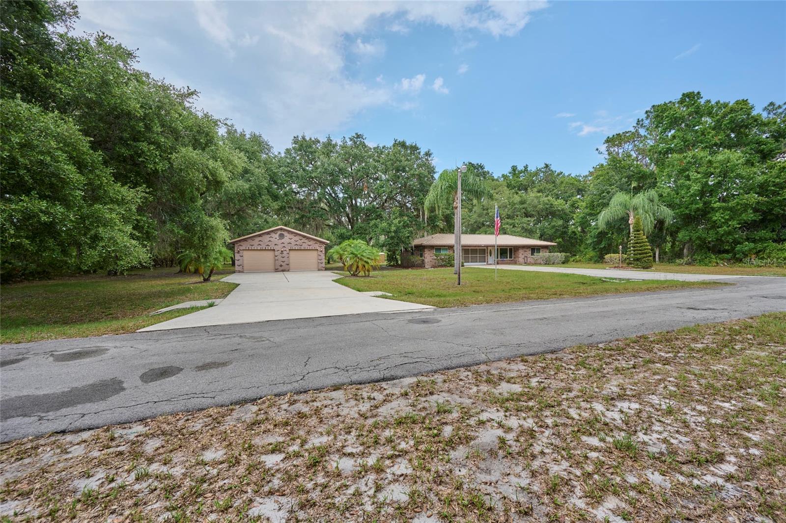 4450 VALENCIA DR, INDIAN LAKE ESTATES, FL, 33855