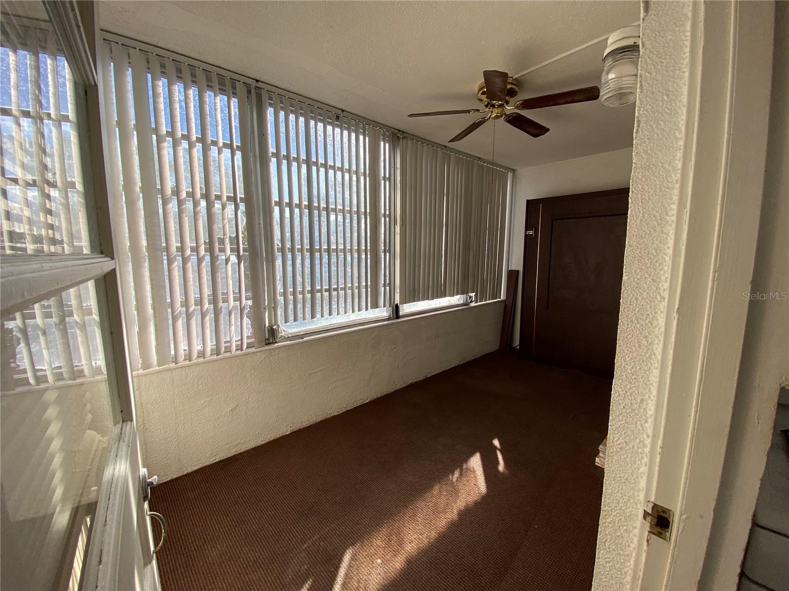 911 WASHINGTON AVE #212, LARGO, FL, 33770