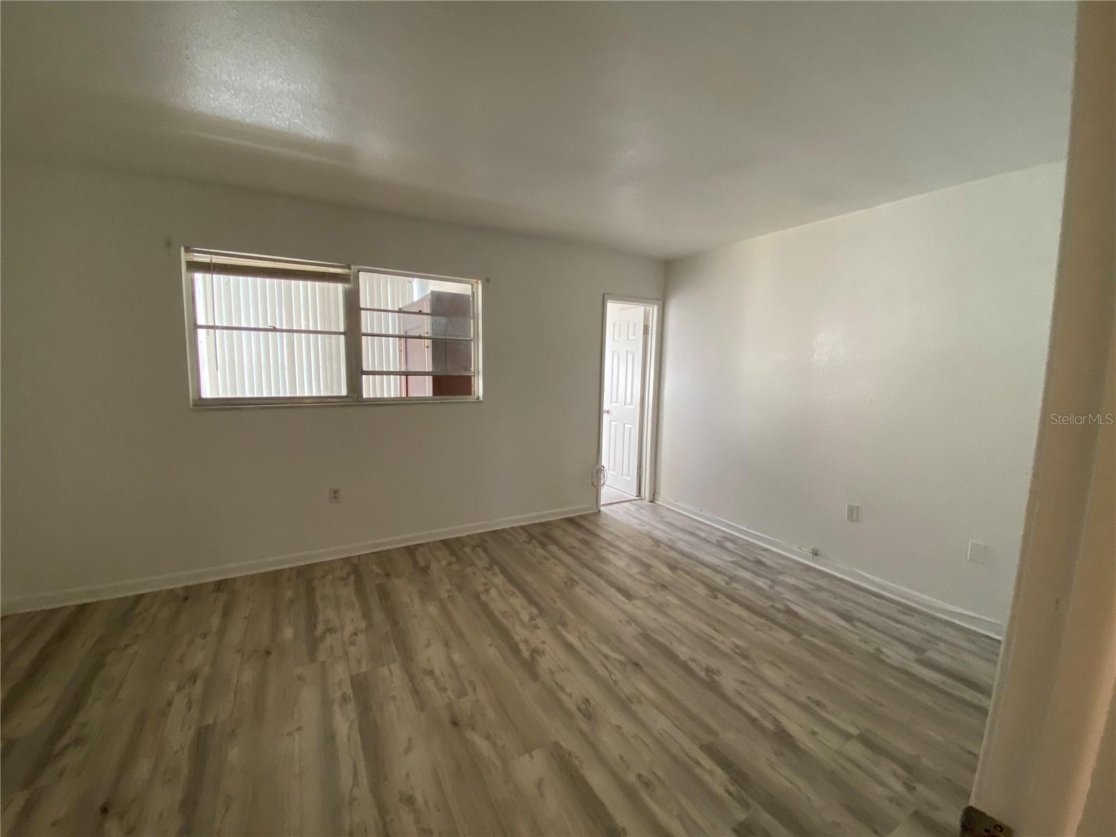 911 WASHINGTON AVE #212, LARGO, FL, 33770