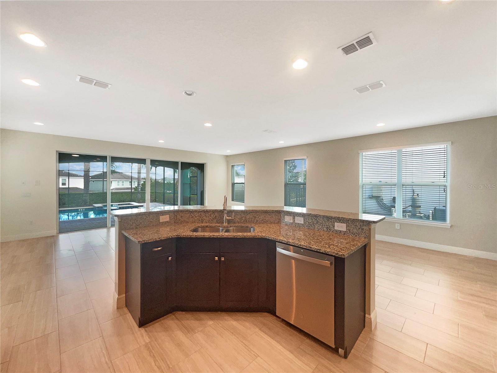 7574 MARKER AVE, KISSIMMEE, FL, 34747