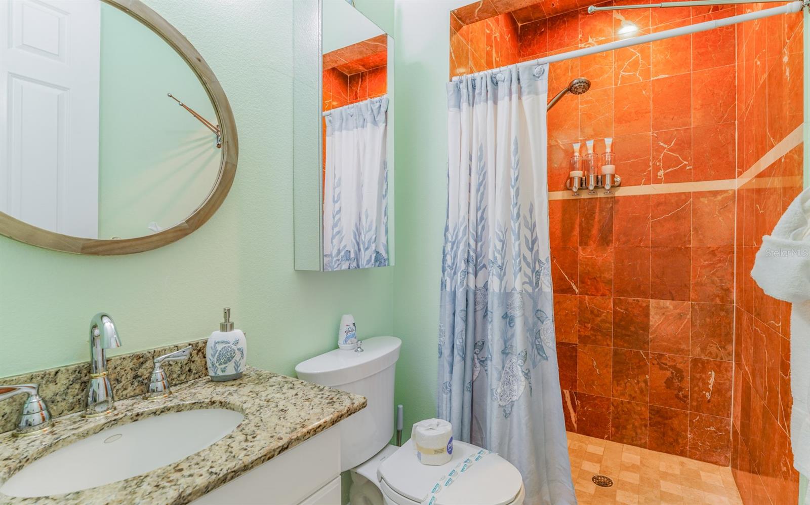 2203 AVENUE C #B, BRADENTON BEACH, FL, 34217