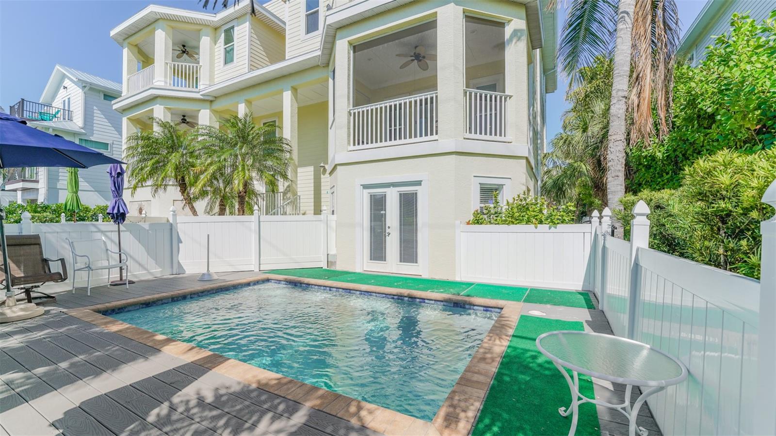 2203 AVENUE C #B, BRADENTON BEACH, FL, 34217