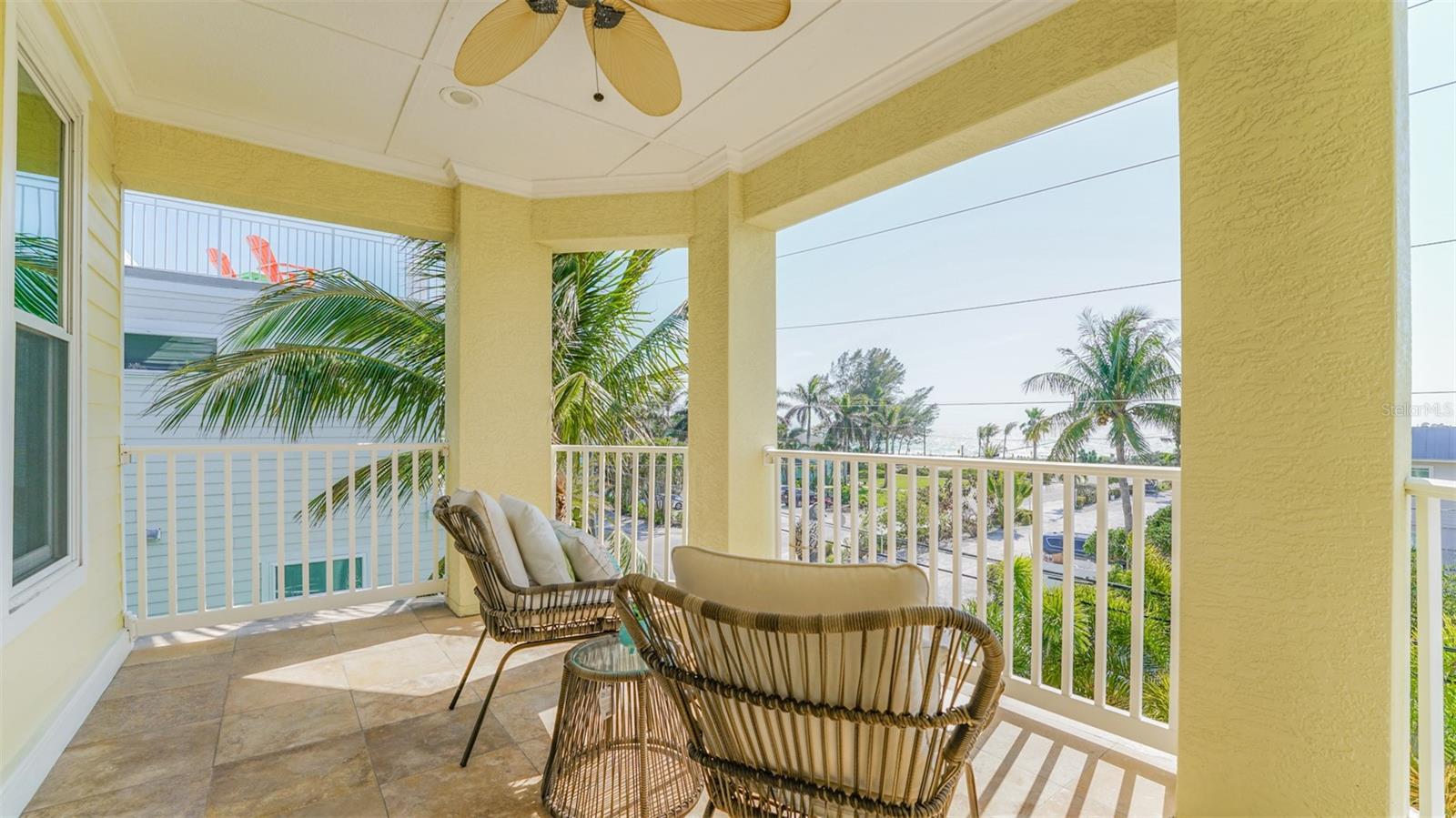 2203 AVENUE C #B, BRADENTON BEACH, FL, 34217